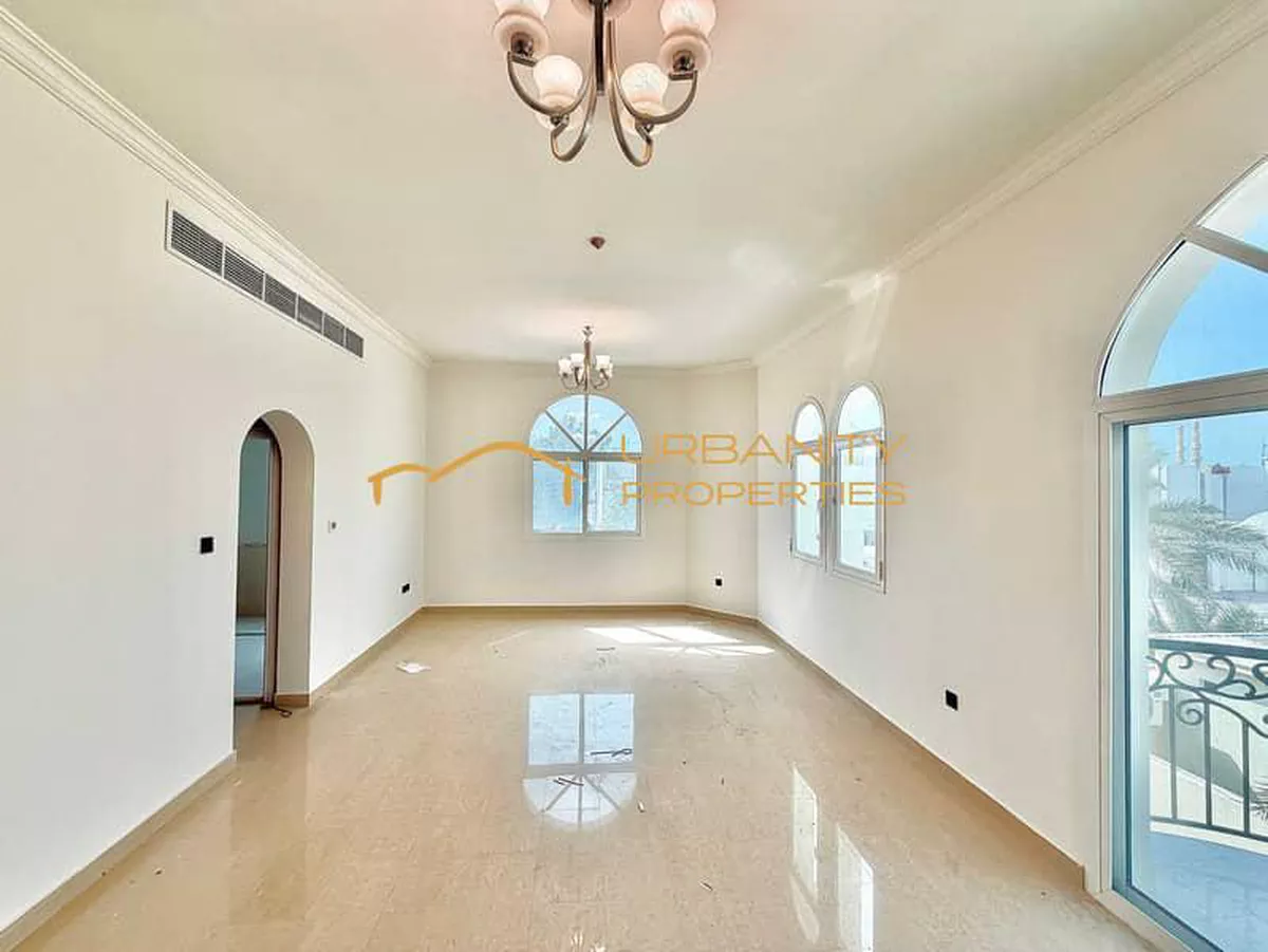 Spacious || 5 Bedroom Villa || ideal Location ||-5-5