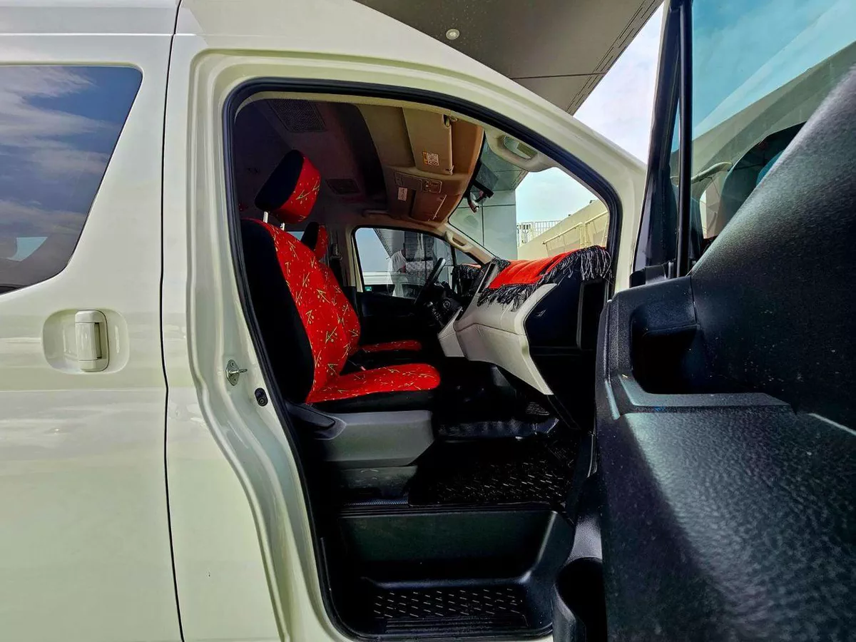 Toyota Hiace GL PASSENGER/ PATROL MANUAL/ 3.5 V6/ LOW MILEAGE-8-0