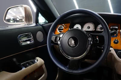 Rolls-Royce Wraith 2016-3