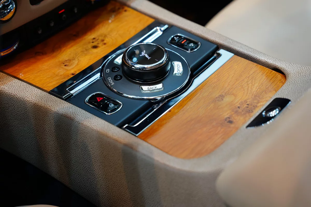 Rolls-Royce Wraith 2016-11-11