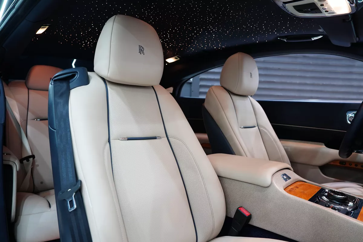 Rolls-Royce Wraith 2016-8-8