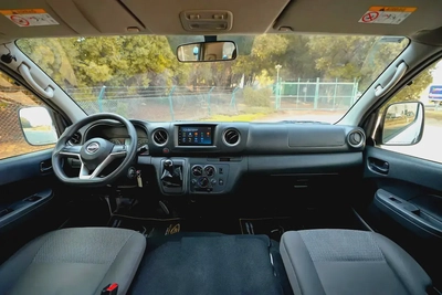 High-Roof 13-Seater Passenger Van | Manual | GCC Specs | Ref#N85144-6