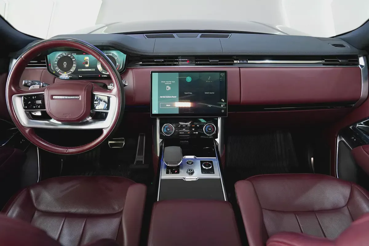 2023 - Range Rover Vogue SE P530 - GCC-14-14