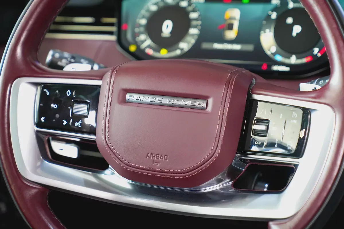 2023 - Range Rover Vogue SE P530 - GCC-19-19