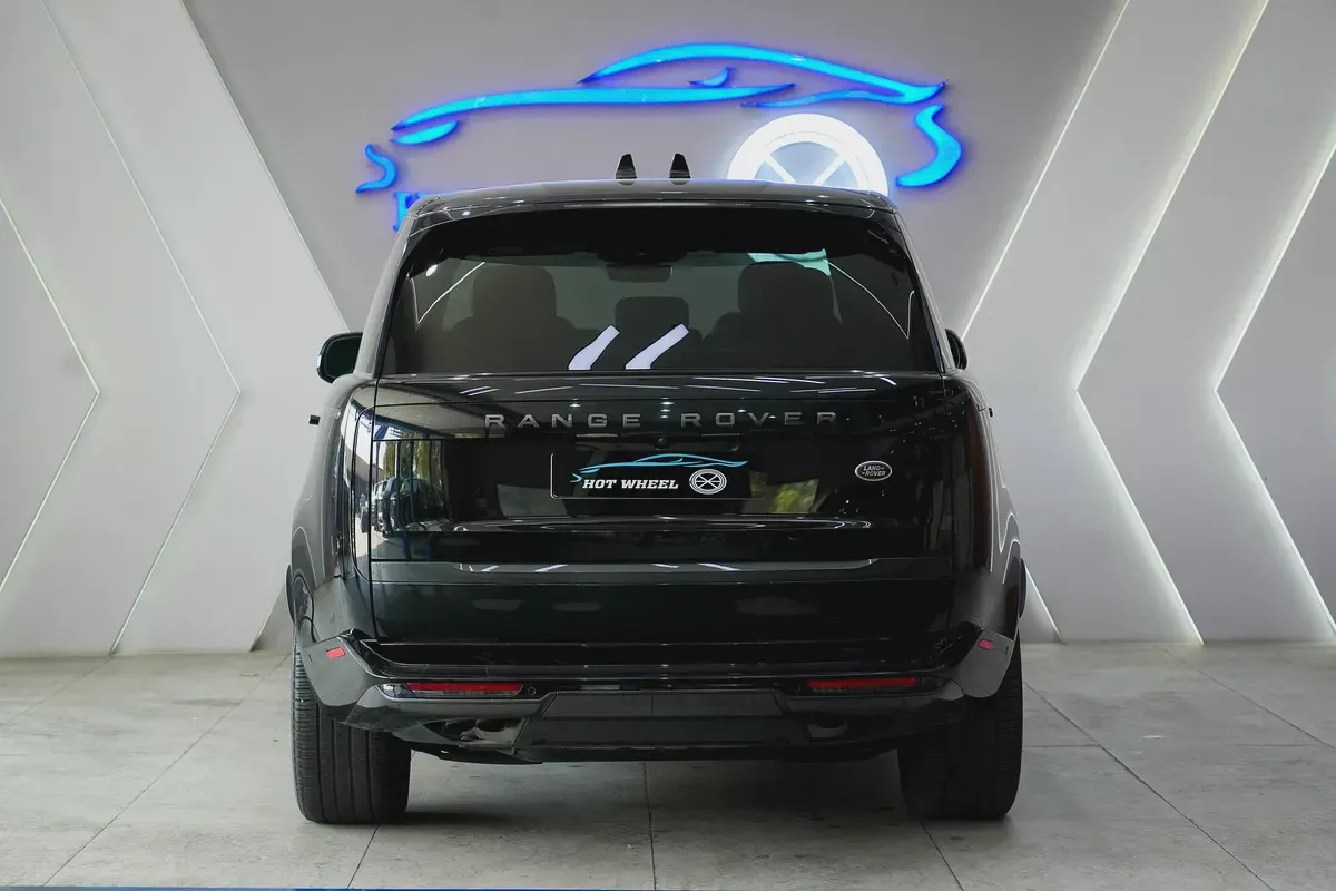 2023 - Range Rover Vogue SE P530 - GCC-3-3