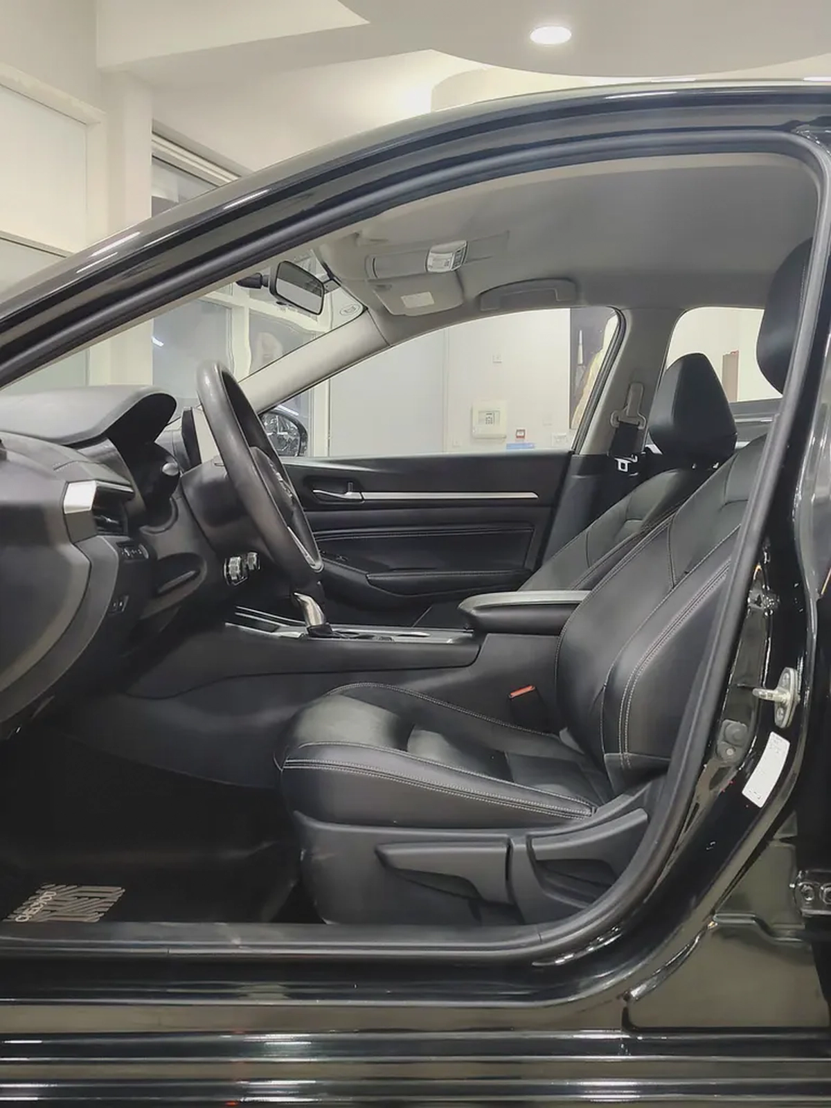 2021 Nissan Altima S - Excellent Condition - Chinese Specs
