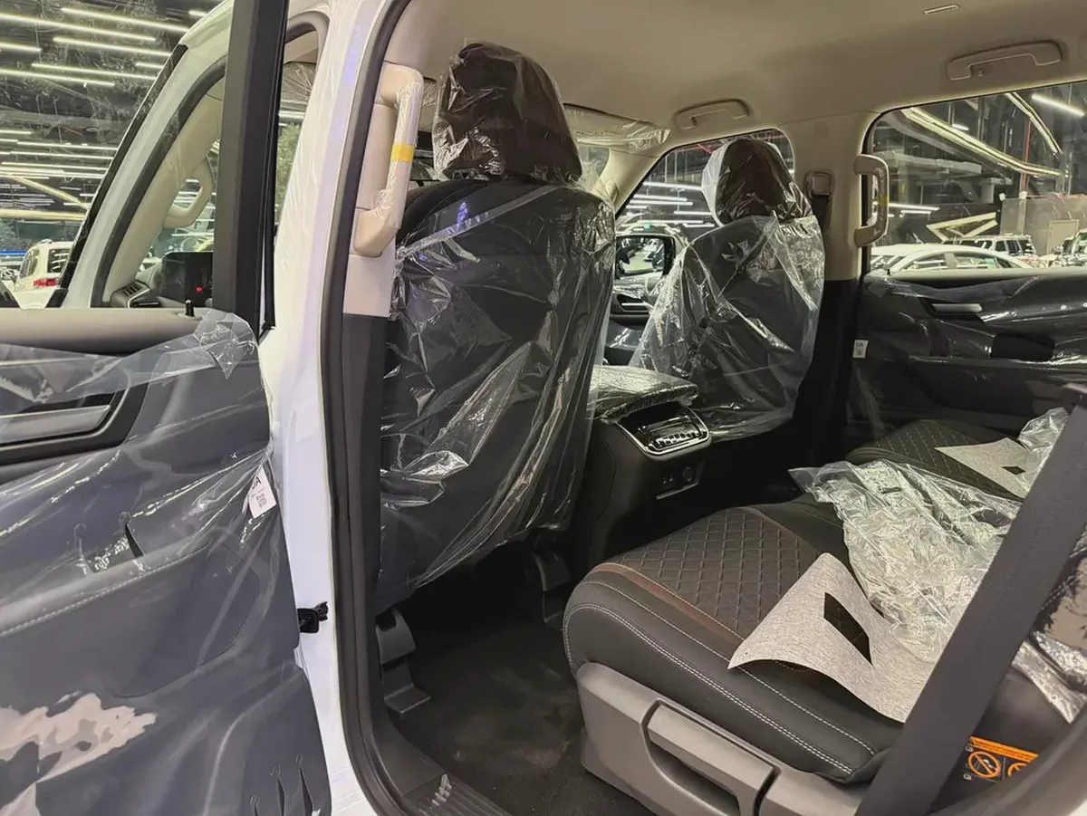 Nissan Patrol 2026 XE V6 GCC Specs Brand New ضمان الوكيل-9-9