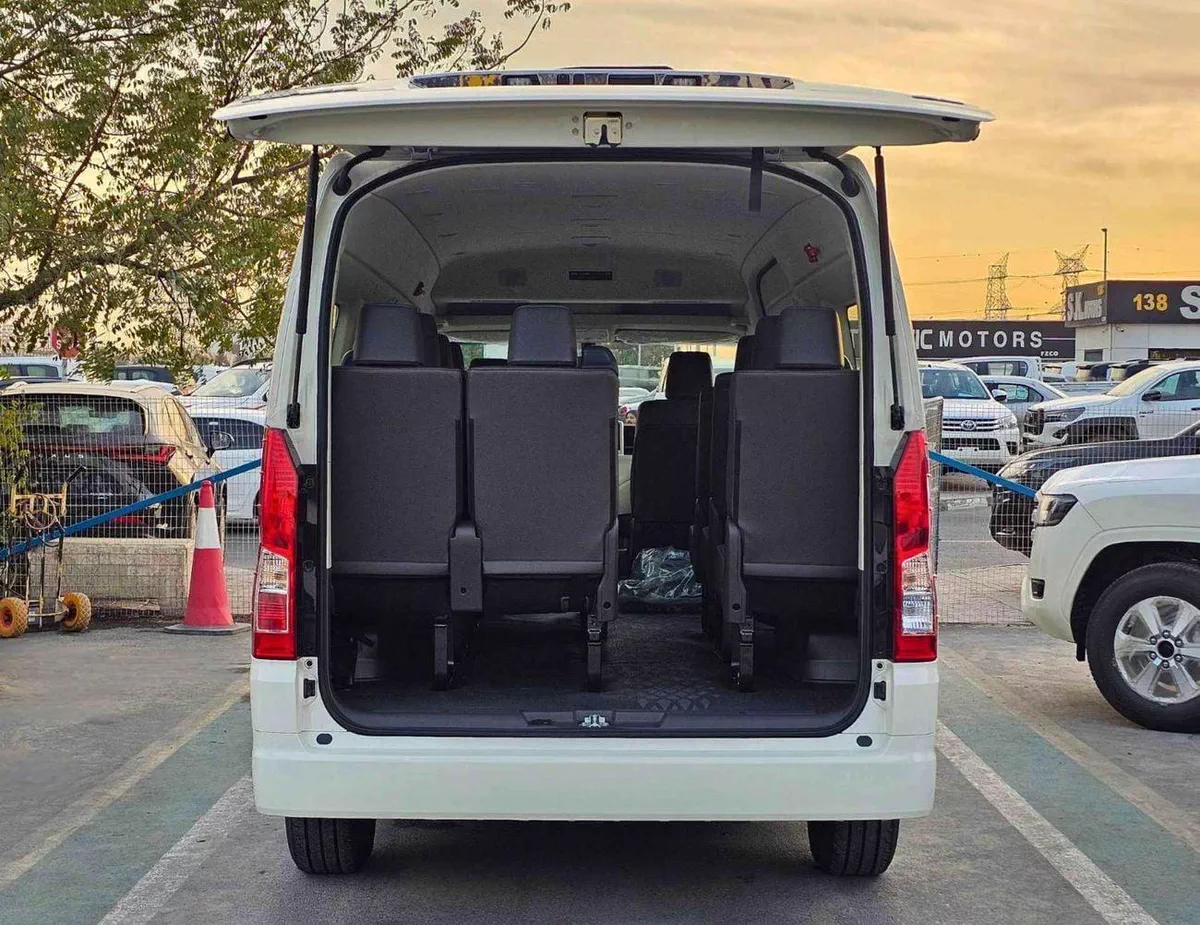 Toyota Hiace GL HIGHROOF GL / 13 SEATS WITH LEATHER / 2.8L DIESEL M/T V4 (CODE # HRDMGLJ)-6-0