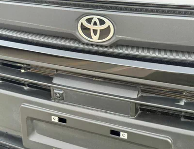 Toyota RAV4 LUXURY HEV LUXURY || 2.0L PETROL V4 | RADAR | PANORAMIC ROOF | REAR ENTERTAINMENT SCREEN | FULL OPTION (CODE #-6