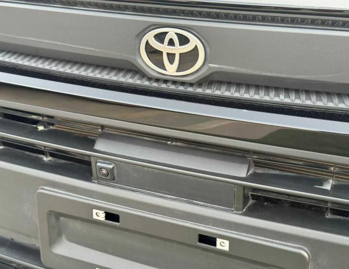 Toyota RAV4 LUXURY HEV LUXURY || 2.0L PETROL V4 | RADAR | PANORAMIC ROOF | REAR ENTERTAINMENT SCREEN | FULL OPTION (CODE #-6-0