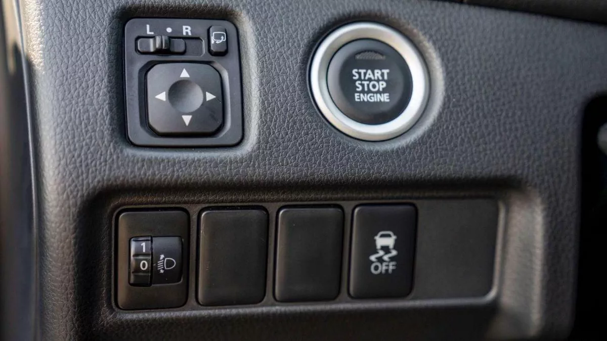 Mitsubishi L200 GLX Mitsubishi L200 Sportero 2.4L Diesel 4x4 2023-13-0