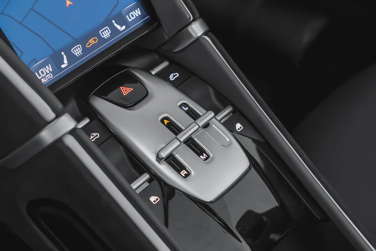 17,250 AED / 60 months | 20% DP | 2025 Ferrari Roma Spider / 5 Year Ferrari Warranty-13-13