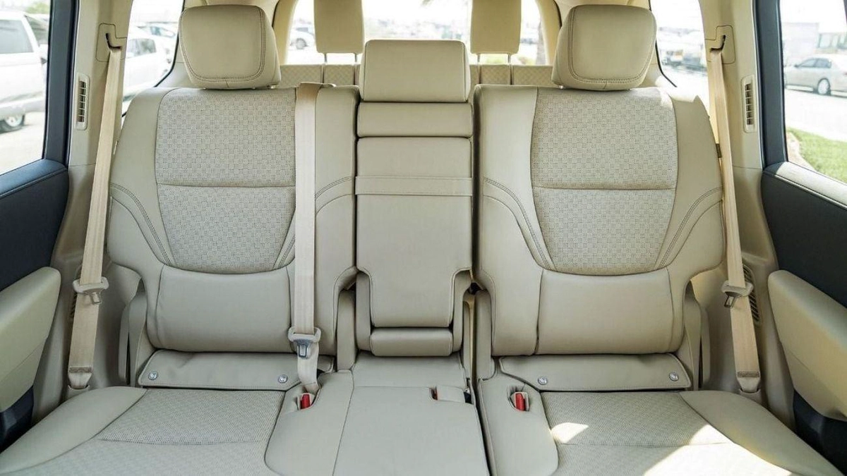Toyota Land Cruiser (LHD) TOYOTA LAND CRUISER LC300 VXR 3.3D AT MY2025 – WHITE