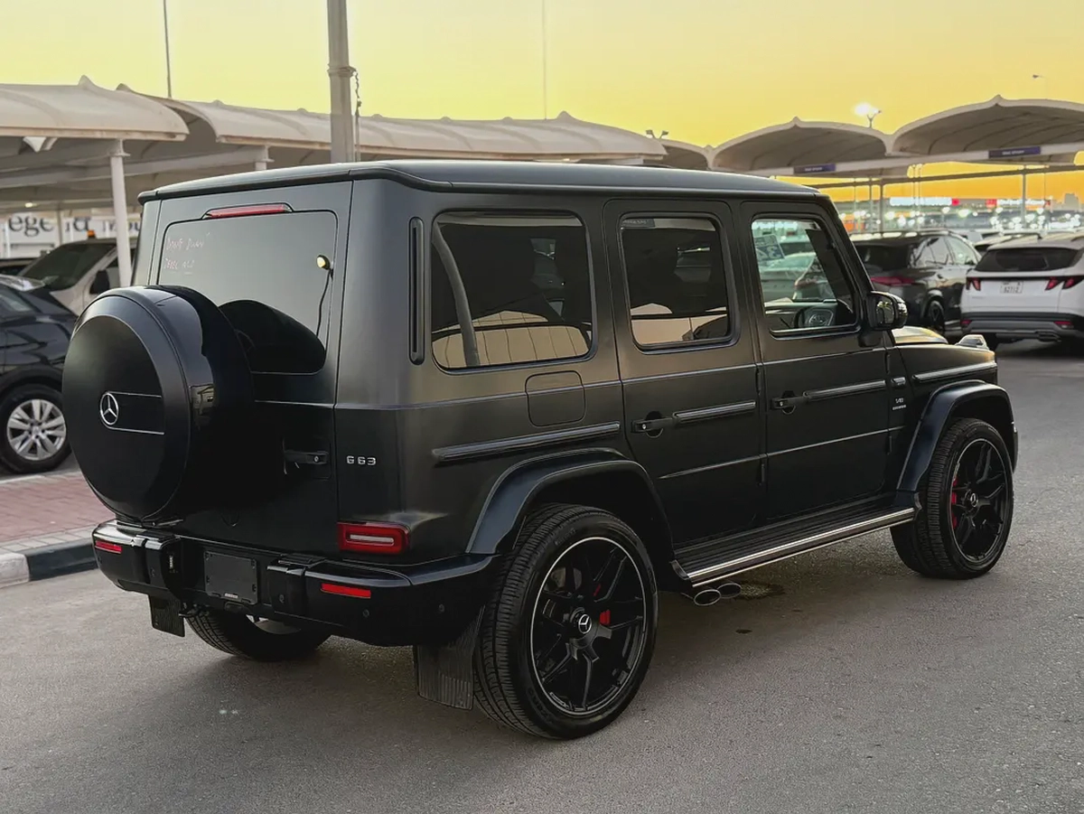 MERCEDES G 63 AMG - 2019 - 68,000 kms - FULL OPTION - JAPANESE SPEC-3-3