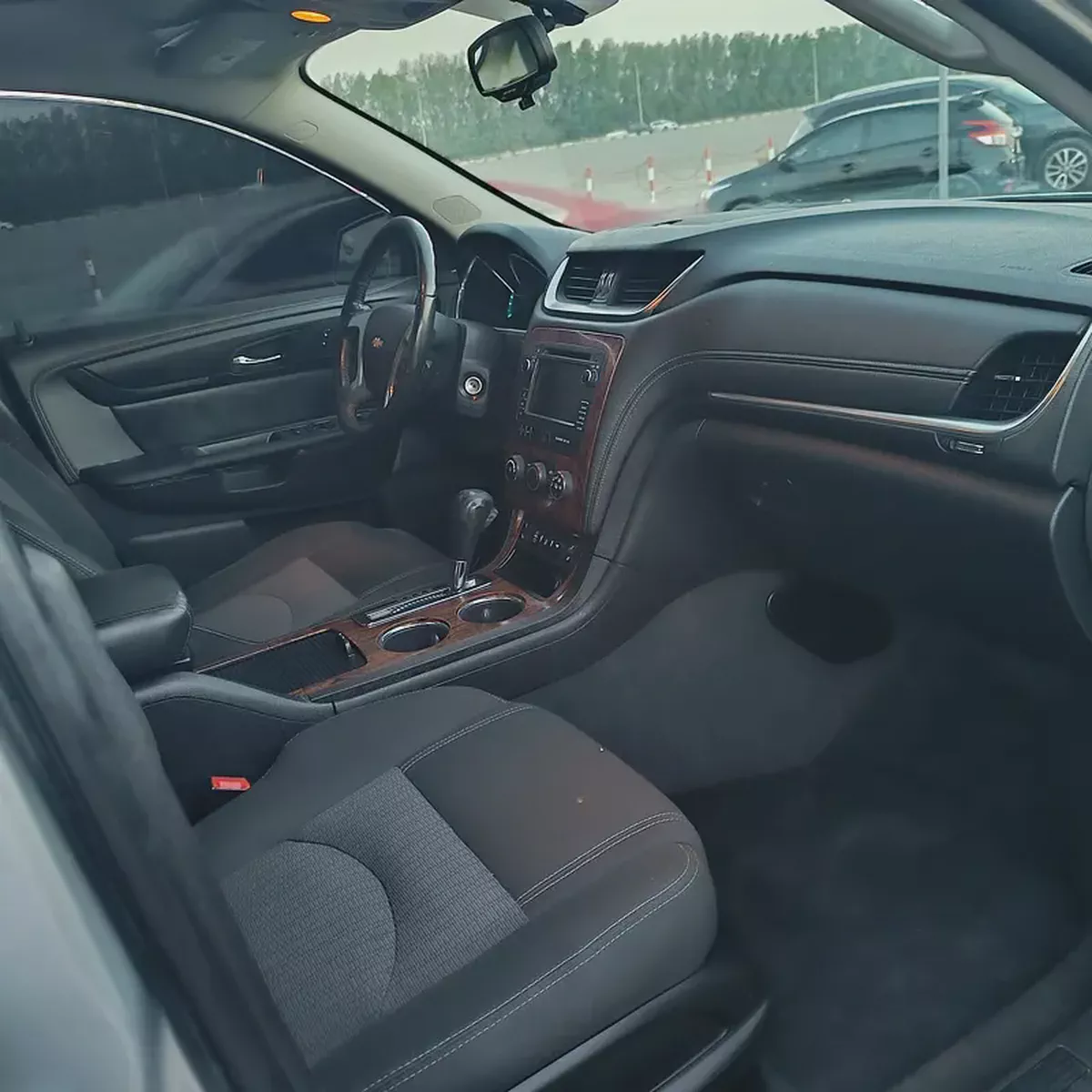 Chevrolet Traverse LT 2014 American Specs-15-15