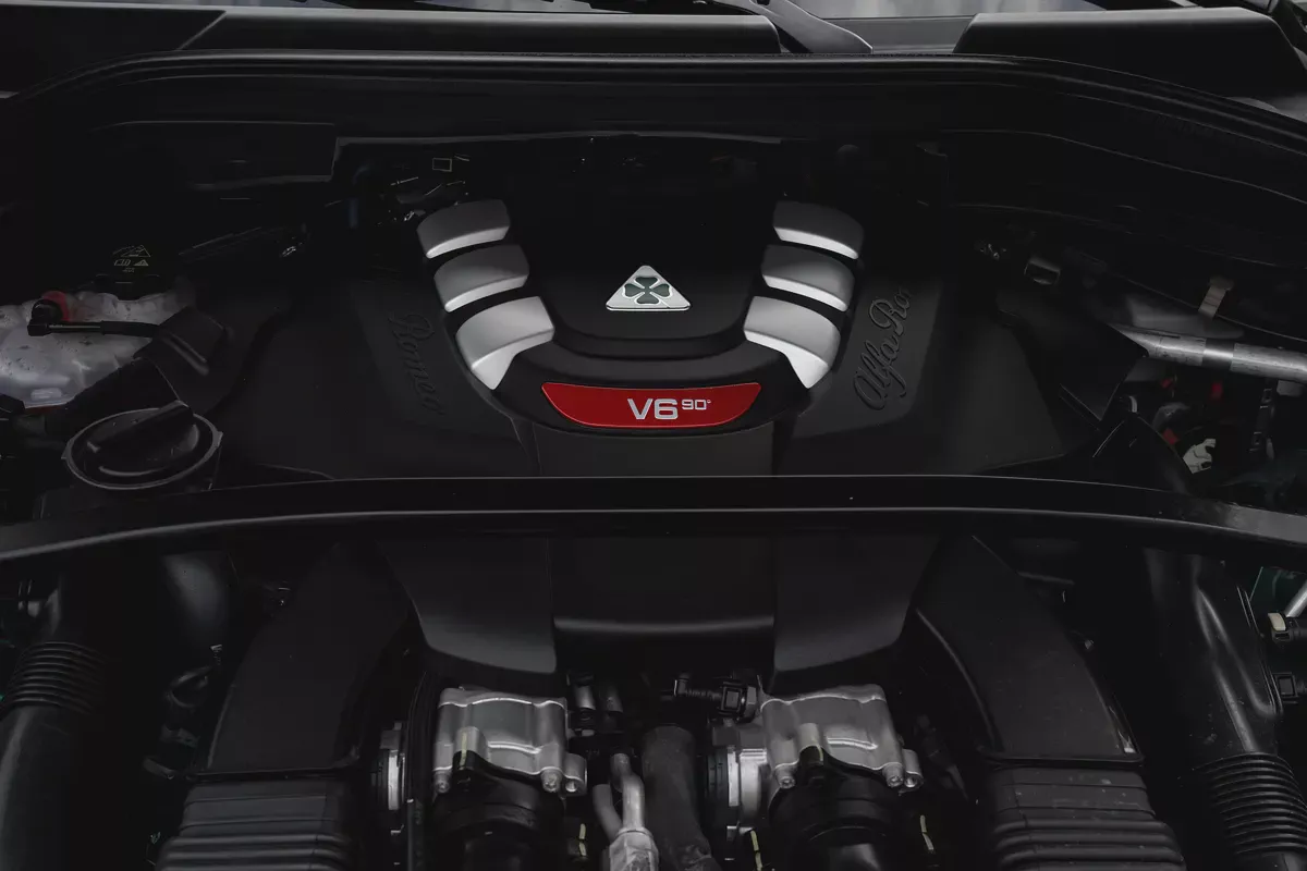 4,113 P.M |  Stelvio Quadrifoglio | 0% Downpayment | Alfa Warranty!-13-13
