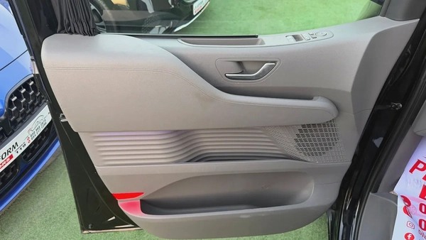 Hyundai Staria Luxury - Korean Specs 2023 هيونداي ستاريا موديل ٢٠٢٣ وارد كوريا
