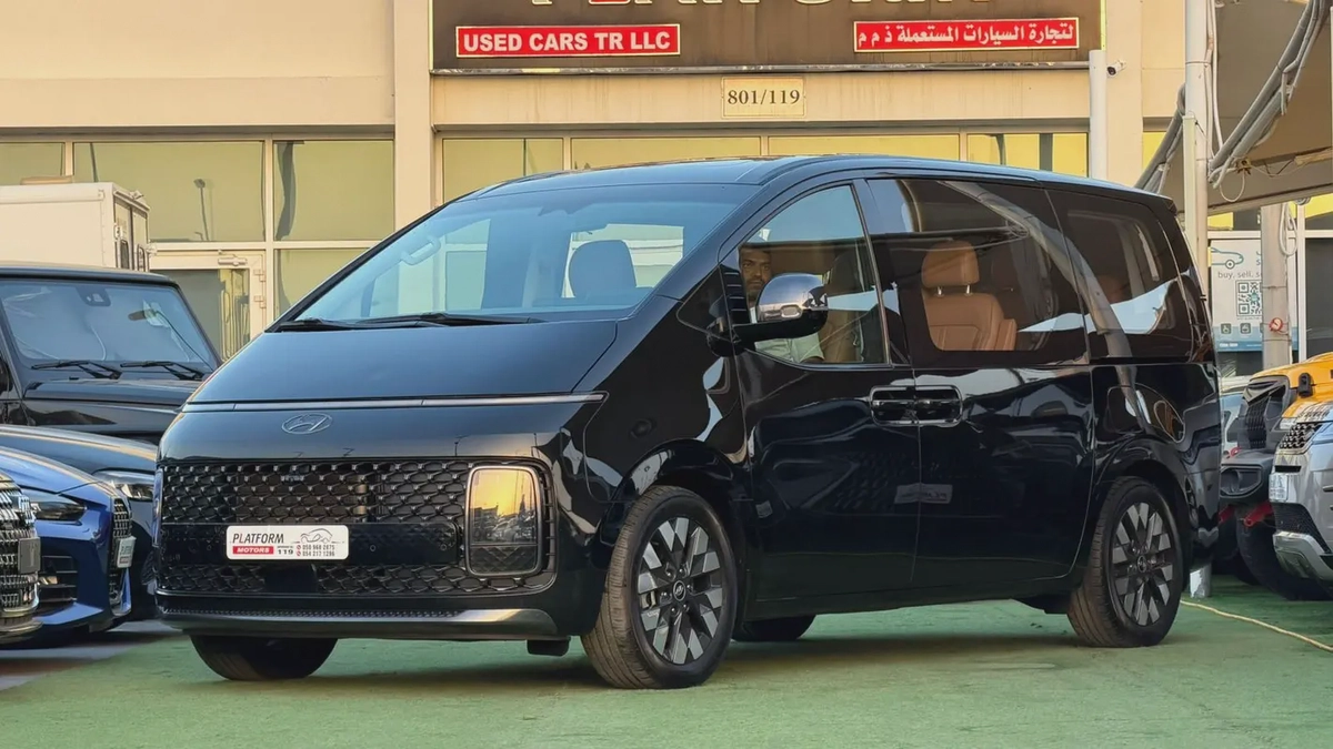 Hyundai Staria Luxury - Korean Specs 2023 هيونداي ستاريا موديل ٢٠٢٣ وارد كوريا-1-1