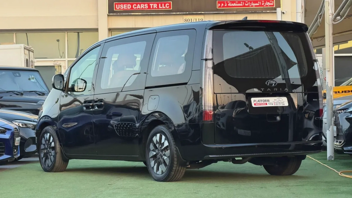 Hyundai Staria Luxury - Korean Specs 2023 هيونداي ستاريا موديل ٢٠٢٣ وارد كوريا-3-3