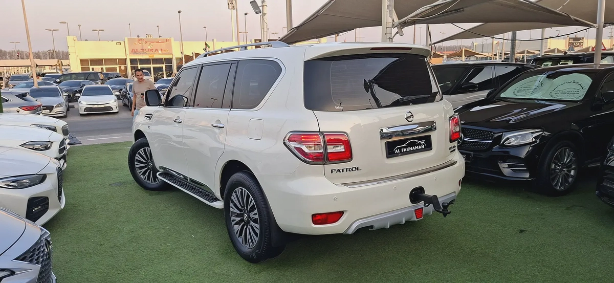 Nissan Patrol LE Titanium 2017 | GCC Specs | V8 5.6L-5-5