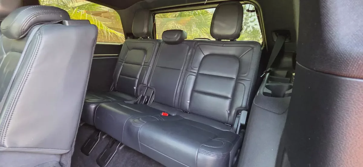 2022-Lincolon Navigator-Full option-Excellent Condition-Under Warranty and Service Contract-15-15