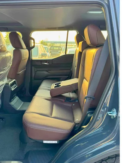 Toyota Prado VXR ADVENTURE | 2.8L DIESEL V4 | RADAR | HUD , LEATHER WITH MEMORY SEAT (CODE # PDADV1)-12