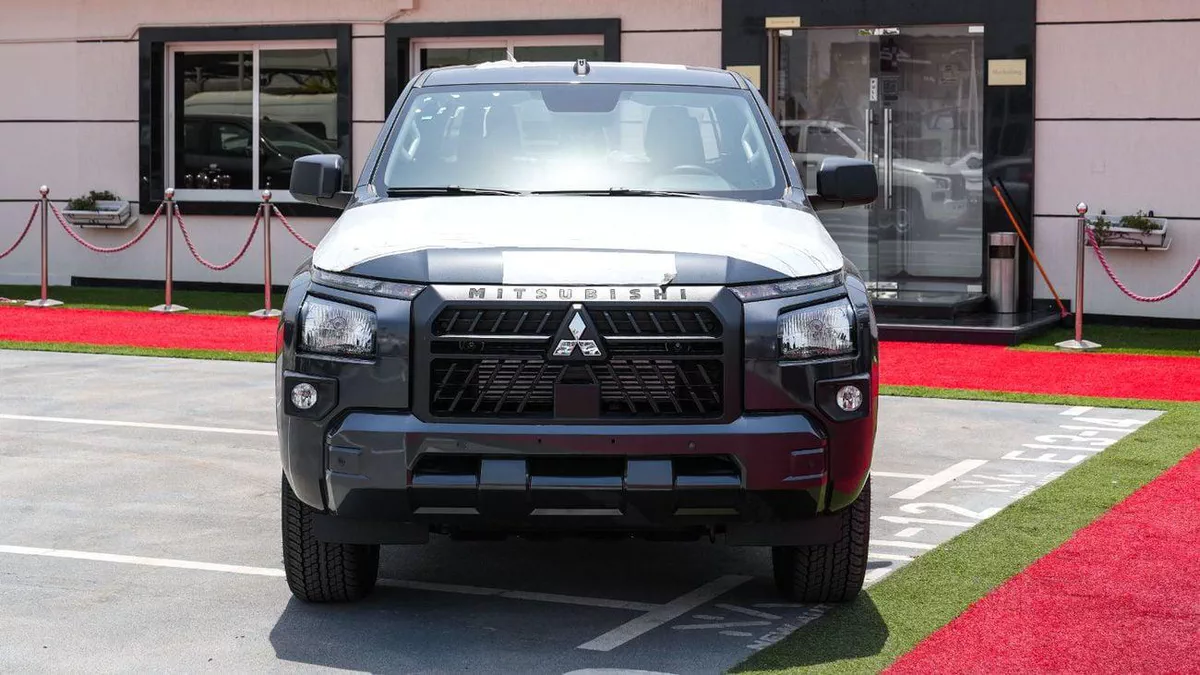 Mitsubishi L200 GLX Brand New – 2.5L Turbo Diesel 4WD Automatic – C87 – GCC 2026-1-0