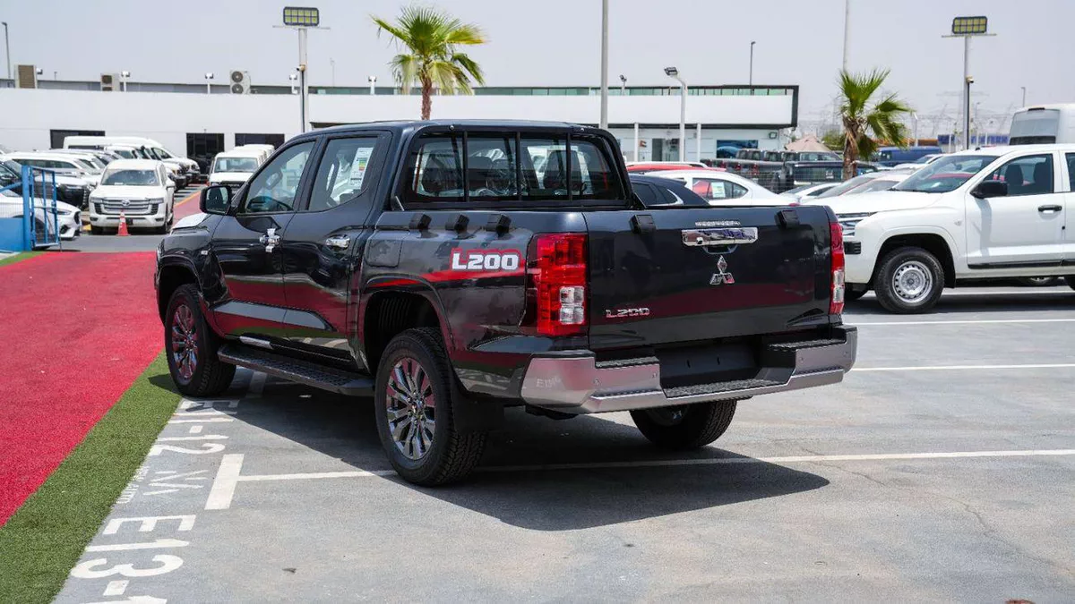 Mitsubishi L200 GLX Brand New – 2.5L Turbo Diesel 4WD Automatic – C87 – GCC 2026-3-0