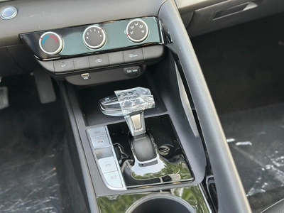 Hyundai Elantra 2025-6