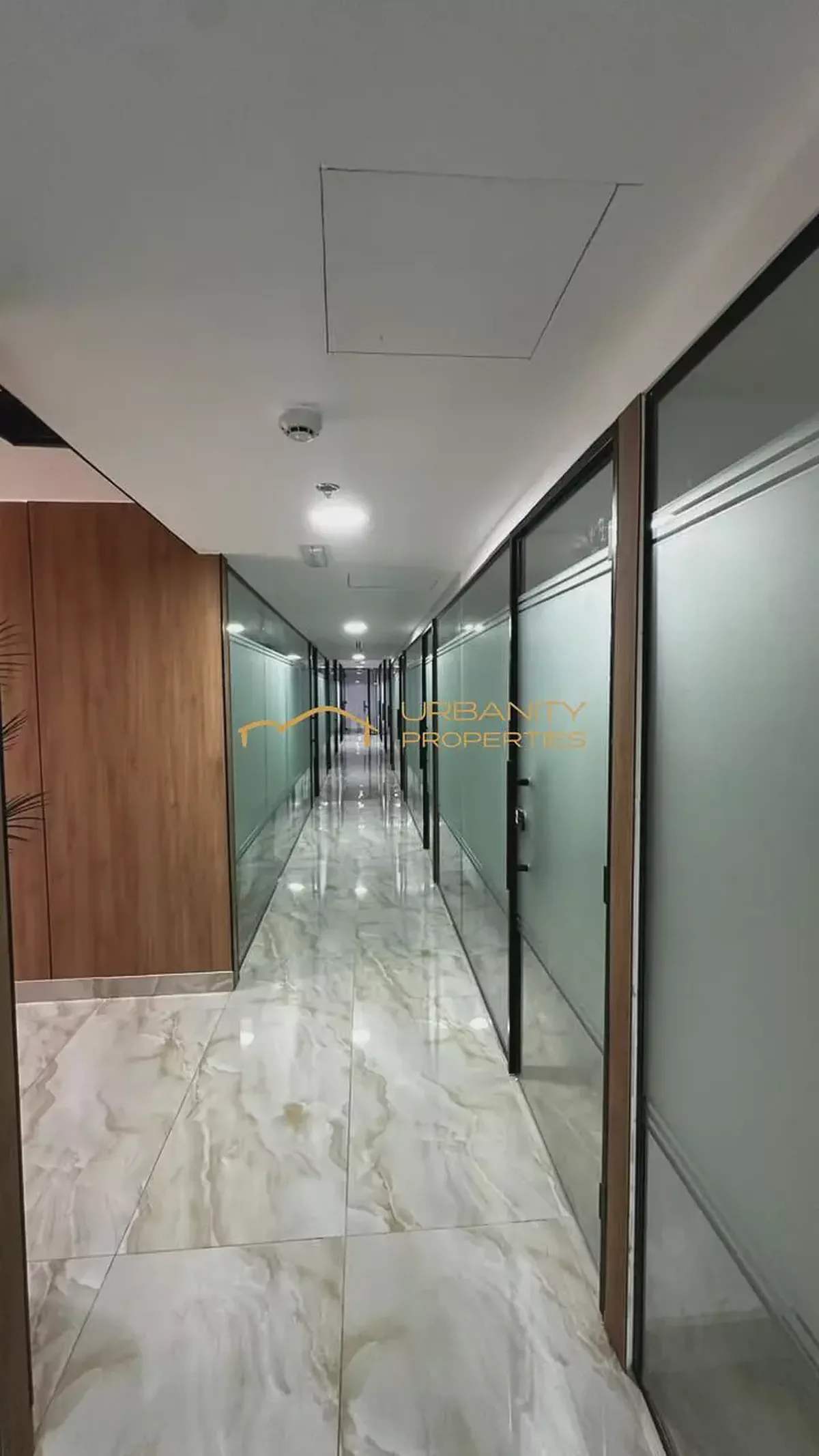 Fully Fitted Office Space | Business Bay | Ready to Move In-2-2