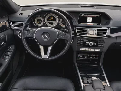MERCEDES BENZ | E300 | AVANTGRADE | LOW MILEAGE | FREE ACCIDENT | WELL MAINTAINED-11