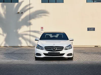MERCEDES BENZ | E300 | AVANTGRADE | LOW MILEAGE | FREE ACCIDENT | WELL MAINTAINED-1