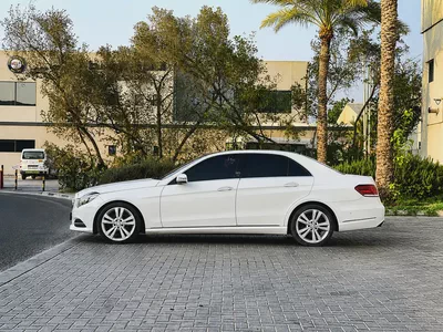 MERCEDES BENZ | E300 | AVANTGRADE | LOW MILEAGE | FREE ACCIDENT | WELL MAINTAINED-7