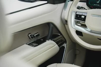2026 Land Rover Range Rover HSE | GCC Specs | Luxury SUV-13