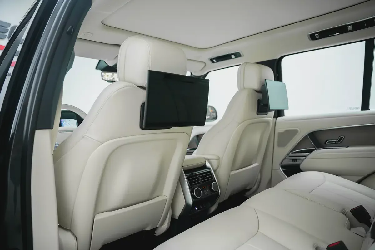 2026 Land Rover Range Rover HSE | GCC Specs | Luxury SUV-16-16