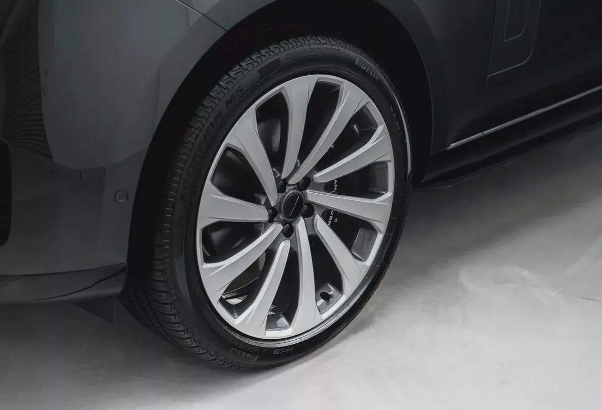 2026 Land Rover Range Rover HSE | GCC Specs | Luxury SUV-18-18