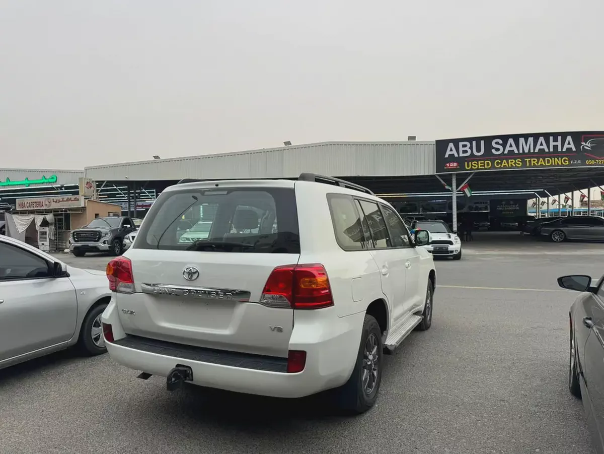 Toyota Land Cruiser GXR 2012 - GCC Specs - Well Maintained-5-5