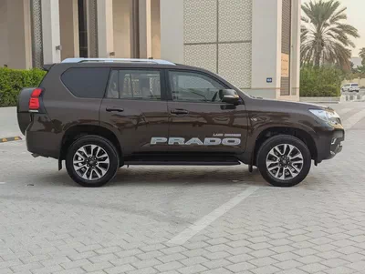 Toyota Prado 2022 TXL Top full Option V6 4.0L Excellent Condition-6