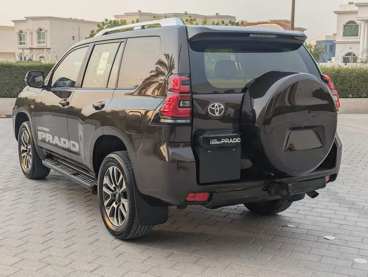 Toyota Prado 2022 TXL Top full Option V6 4.0L Excellent Condition-4-4