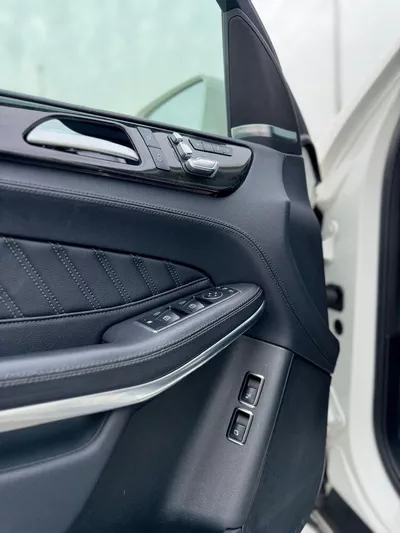 Mercedes Benz GLS550-2019-9
