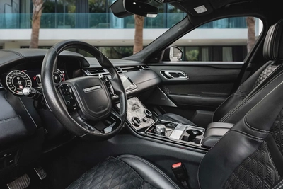 3,232 P.M |  Range Rover Velar SV Autobiography | 0% Downpayment | Fantastic Condition!-8