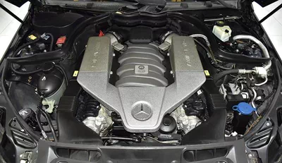 Mercedes Benz C63 AMG ( 2013 Model ) in Black Color GCC Specs-9