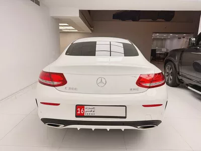 2017 Mercedes-Benz C300 Coupe GCC Specs – Excellent Condition-5
