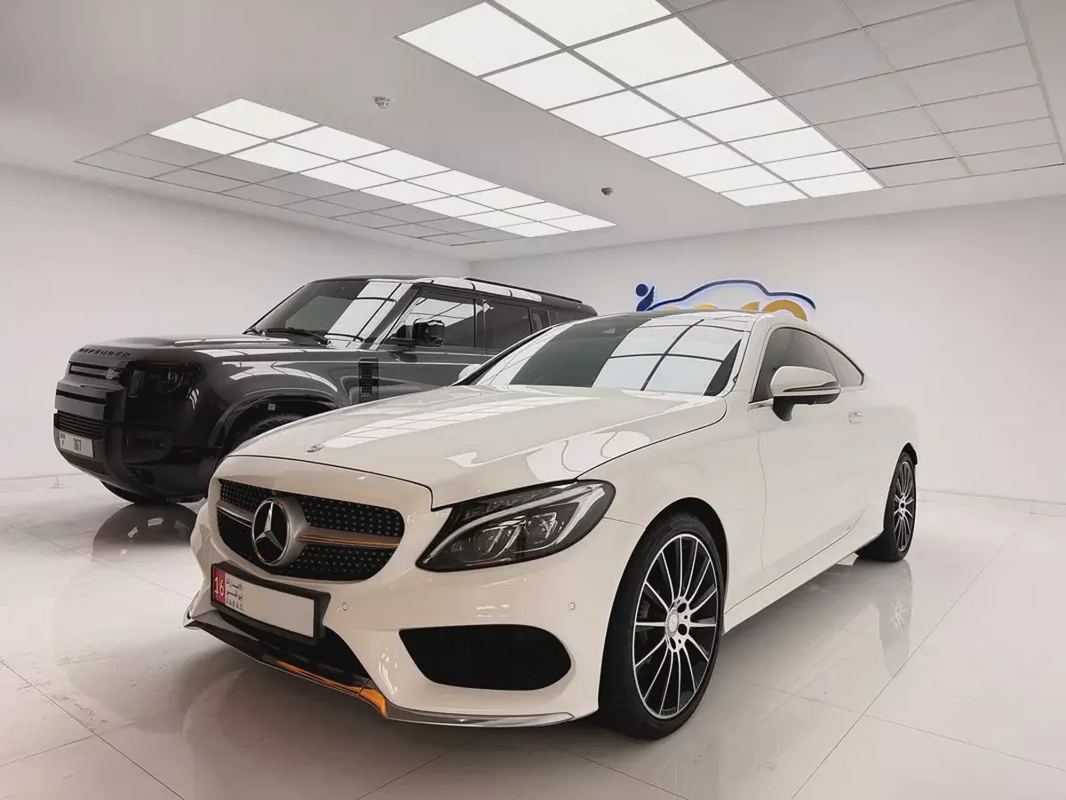 2017 Mercedes-Benz C300 Coupe GCC Specs – Excellent Condition-1-1