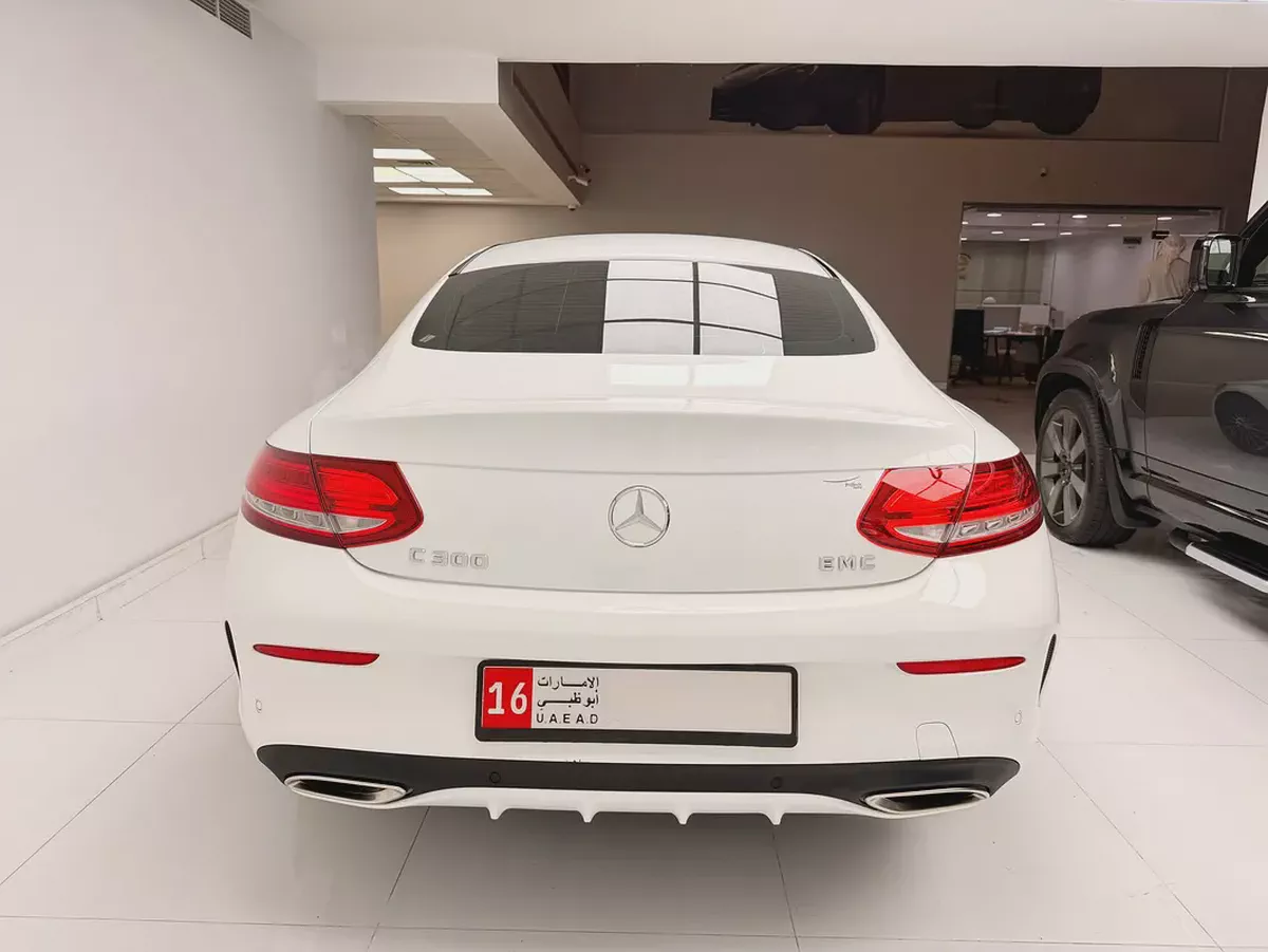2017 Mercedes-Benz C300 Coupe GCC Specs – Excellent Condition-5-5