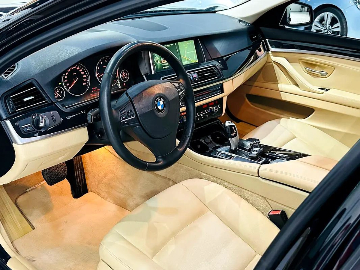 BMW 535i 2016 GCC SPECS LOW KILOMETER WITH ONE YEAR WARRANTY-12-12