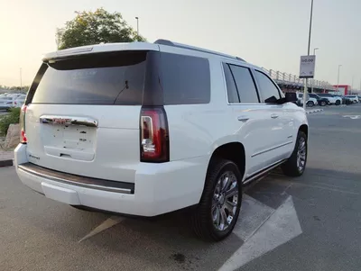 GMC Yukon DENALI-2