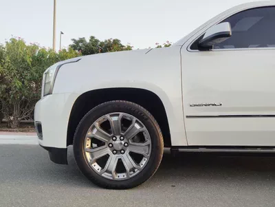GMC Yukon DENALI-7