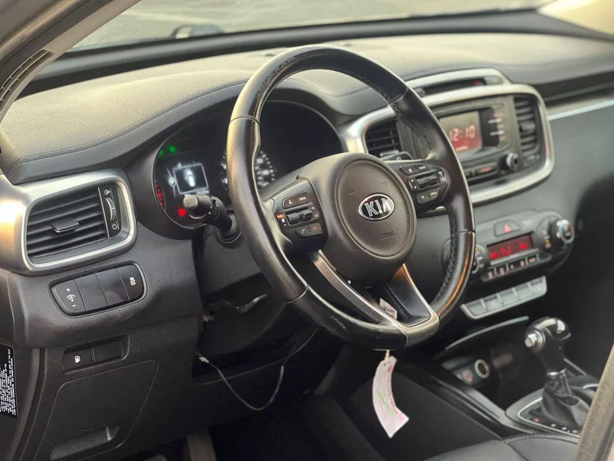 Kia Sorento EX 2016 Kia Sorento 3.3L V6 FWD-Petrol Rear Camera & Sensor - Leather Seat - 75000 mileage -31999 AE-10-0