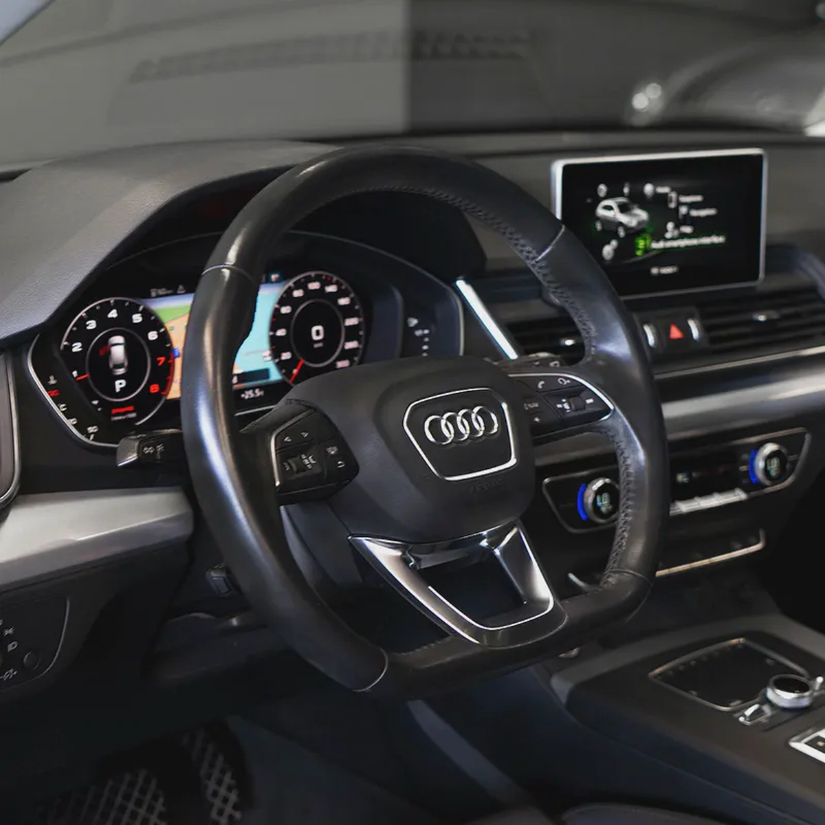 AED 1,724 p.m • 0% Downpayment • Audi Q5 45TFSI S-Line • 1 Year Warranty-10-10